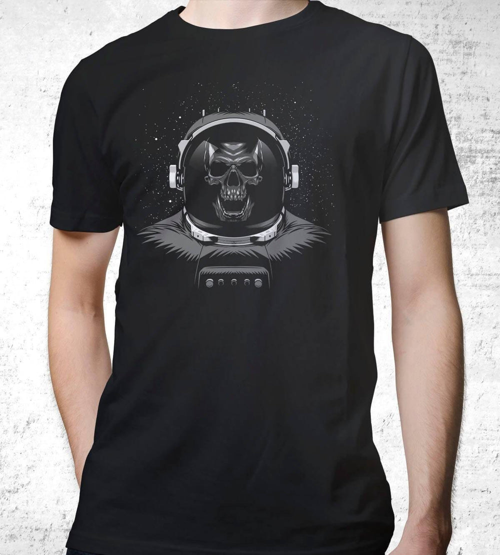 Skull Astronaut T-Shirts by Alberto Cubatas - Pixel Empire
