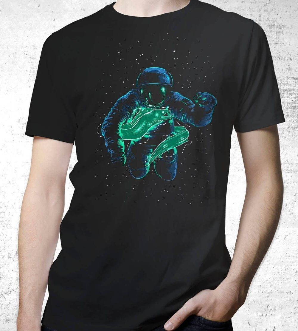Spaceman T-Shirts by Alberto Cubatas - Pixel Empire