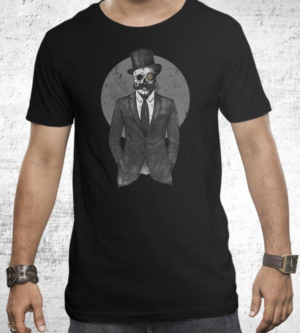 A Gentlemen & A Skuller T-Shirts by Grant Shepley - Pixel Empire